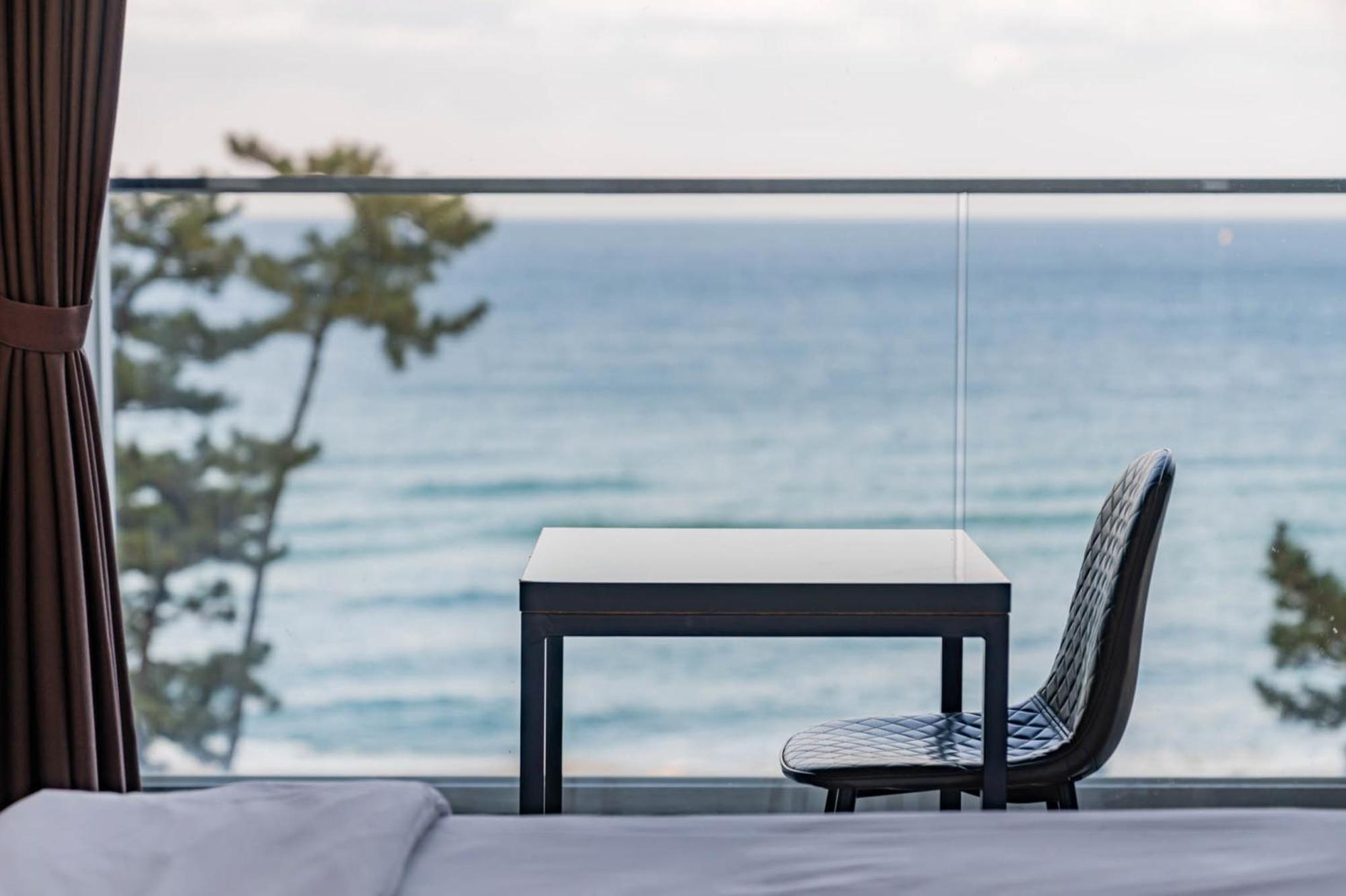 Gangneung Gyeongpodae Hotel Cube Extérieur photo