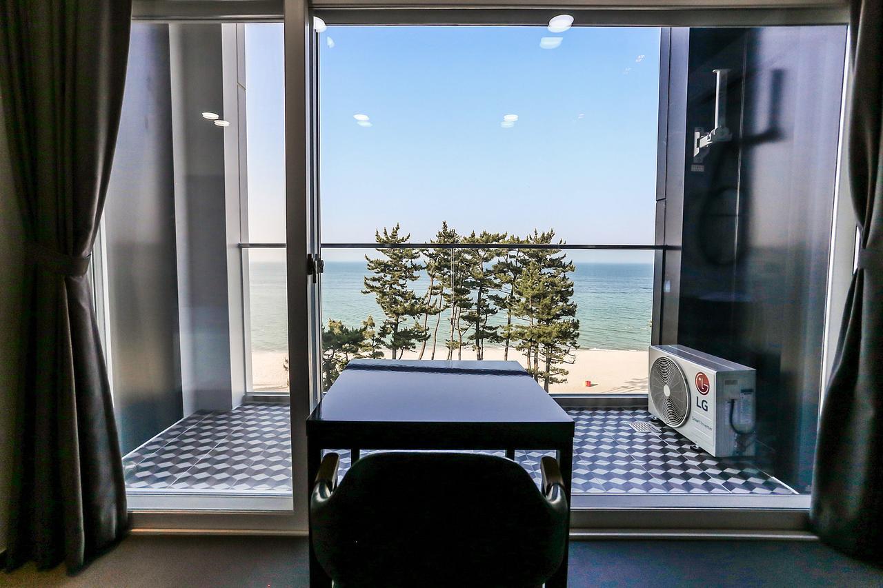 Gangneung Gyeongpodae Hotel Cube Extérieur photo